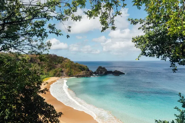 As melhores praias do Brasil e do Caribe a um voo de distância