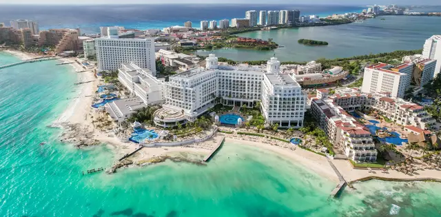 Melhor época para ir a Cancún: clima, sargaço e furacões