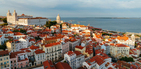 [Início do verão europeu] São Paulo → Lisboa por R$ 3.896