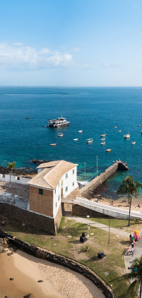 Porto Alegre → Salvador por R$ 636, ida e volta, em maio