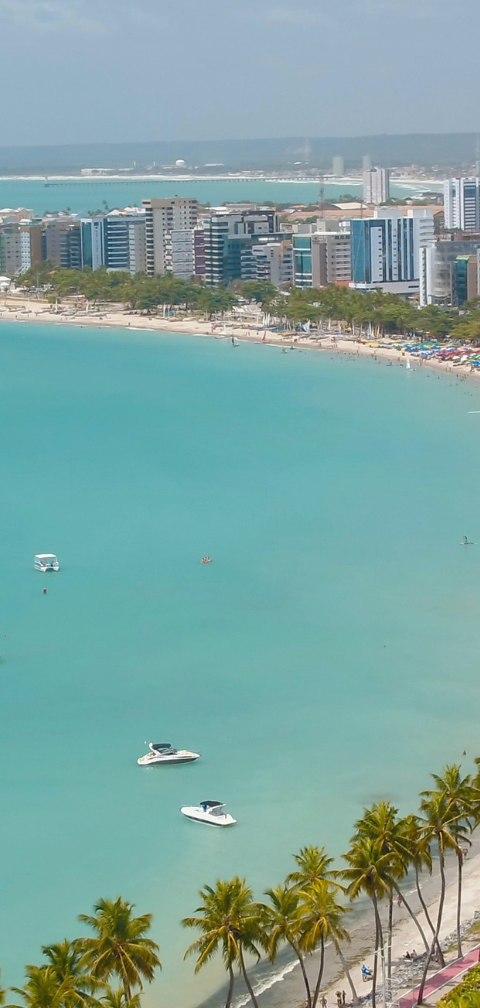 Florianópolis → Maceió por R$ 812, ida e volta, em agosto