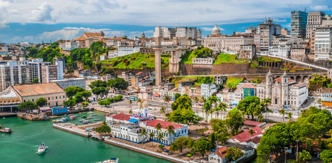 Florianópolis → Salvador por R$ 593, ida e volta, em agosto
