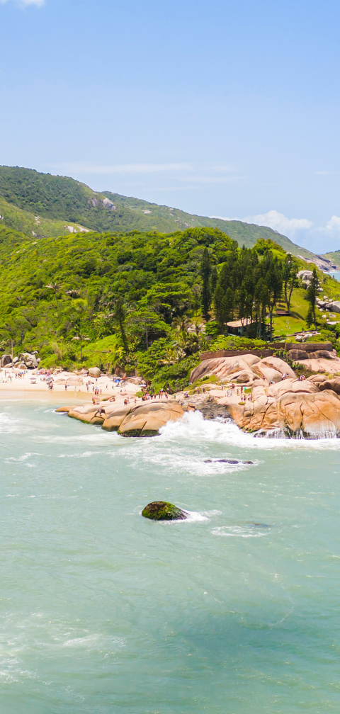 Rio de Janeiro → Florianópolis por R$ 413, ida e volta, em setembro
