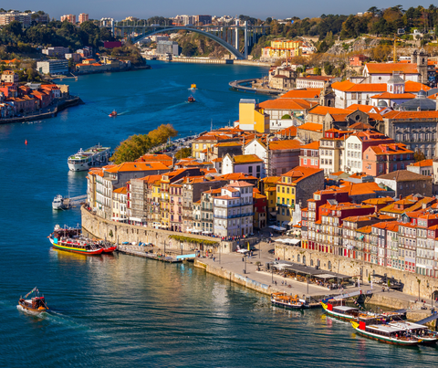 [Achado] REC - Voos para o Porto por R$ 2.975, ida e volta
